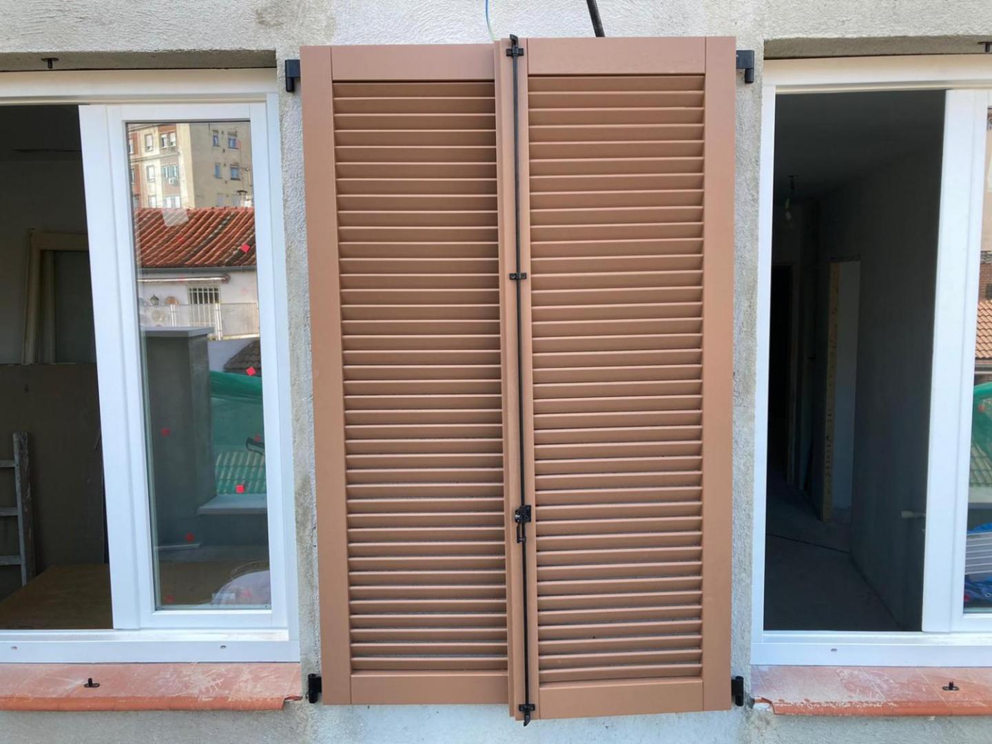 Persianas y Contaventanas Mallorquinas Plegables