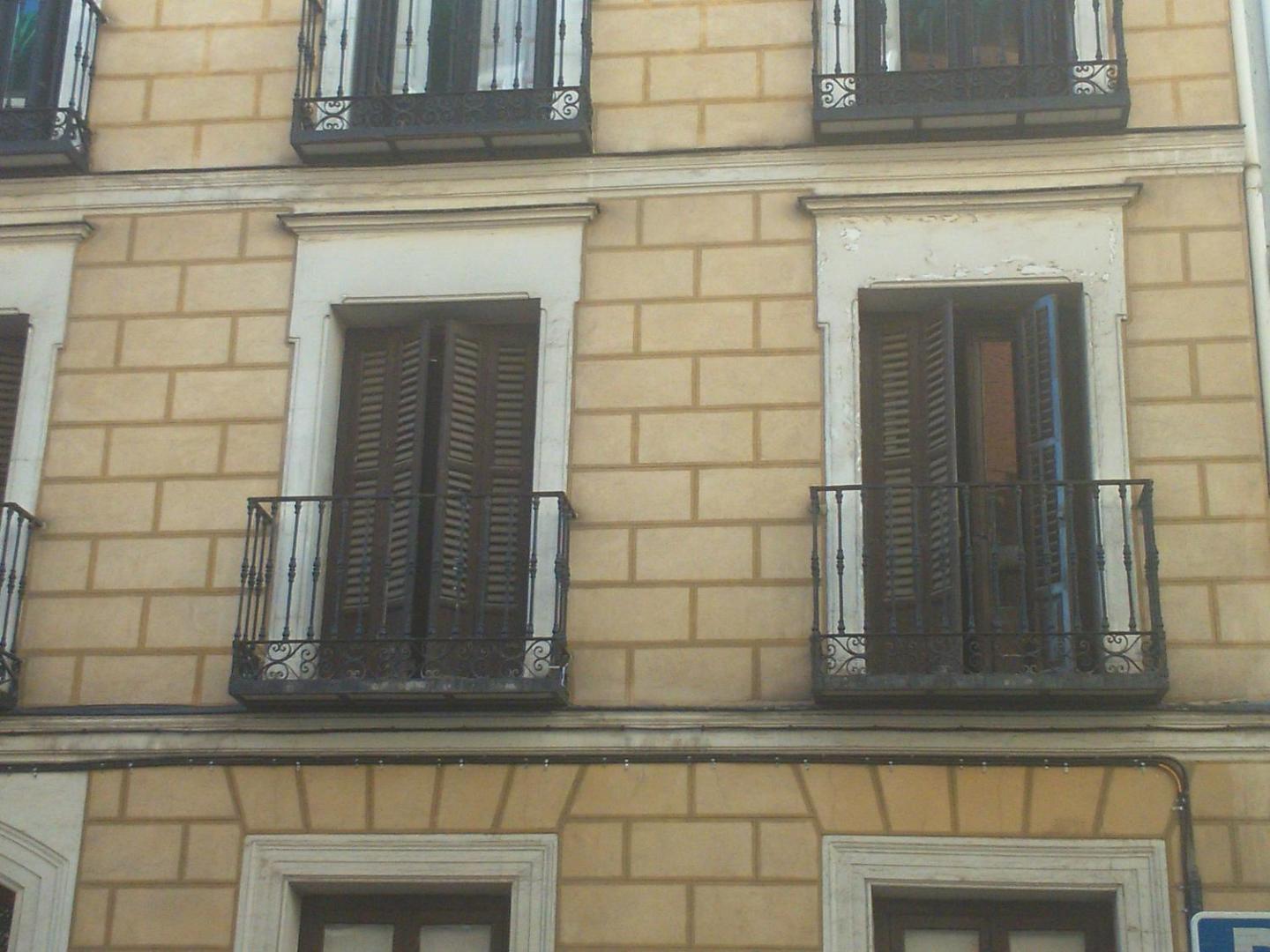 Fachada con mallorquinas