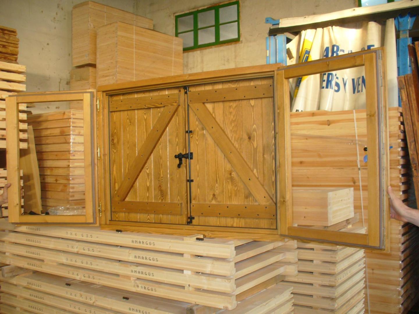 Contraventanas Zetas Madera